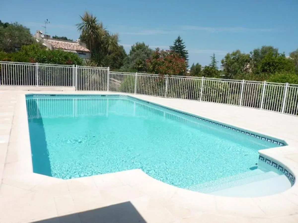 Joli 2P Climatise Dans Residence Calme Et Securisee Avec Piscine Antibes Apartment